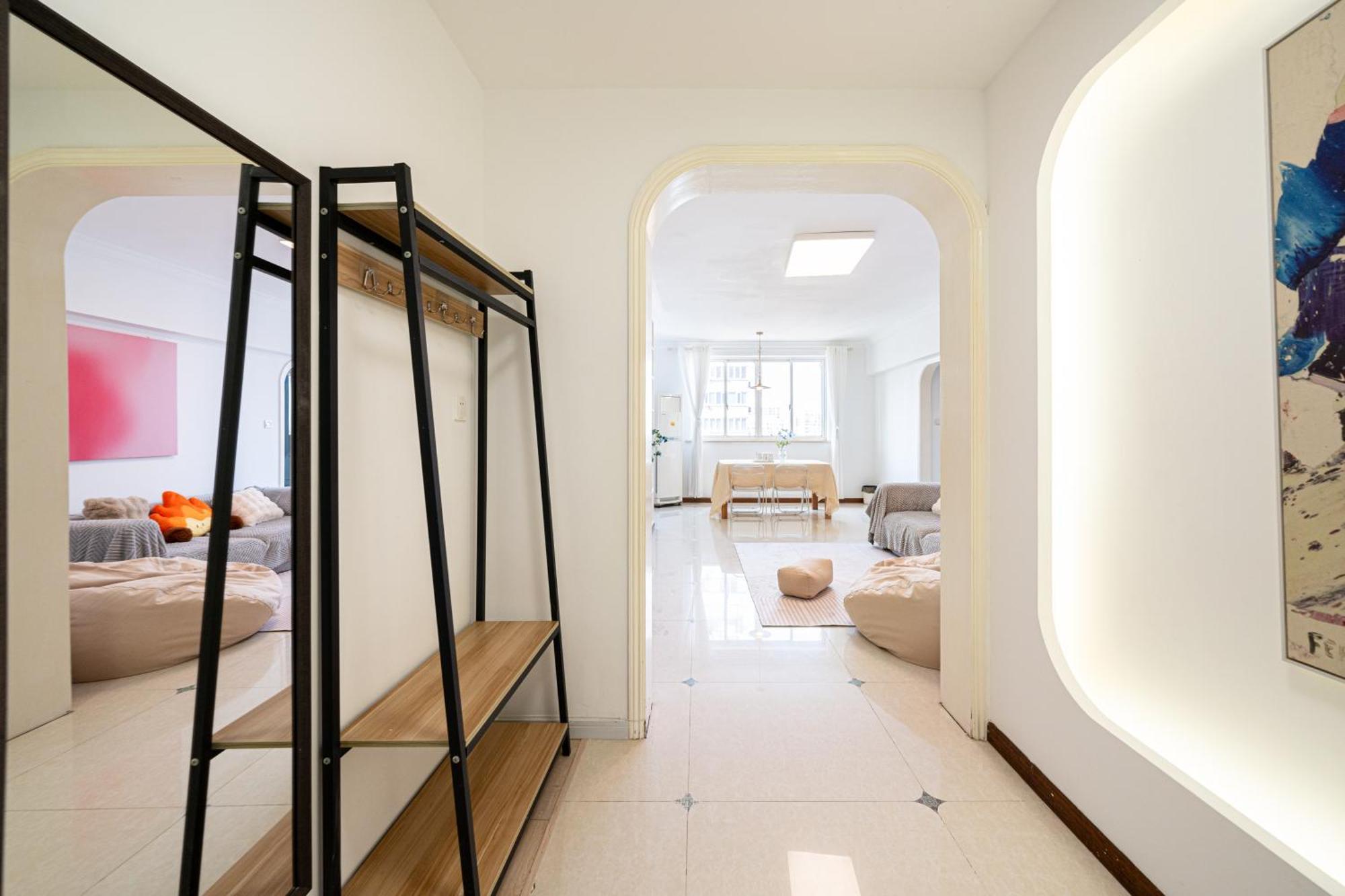Zhiyuan-3 Bedrooms 1 Bathroom,near People's Square * Xangai