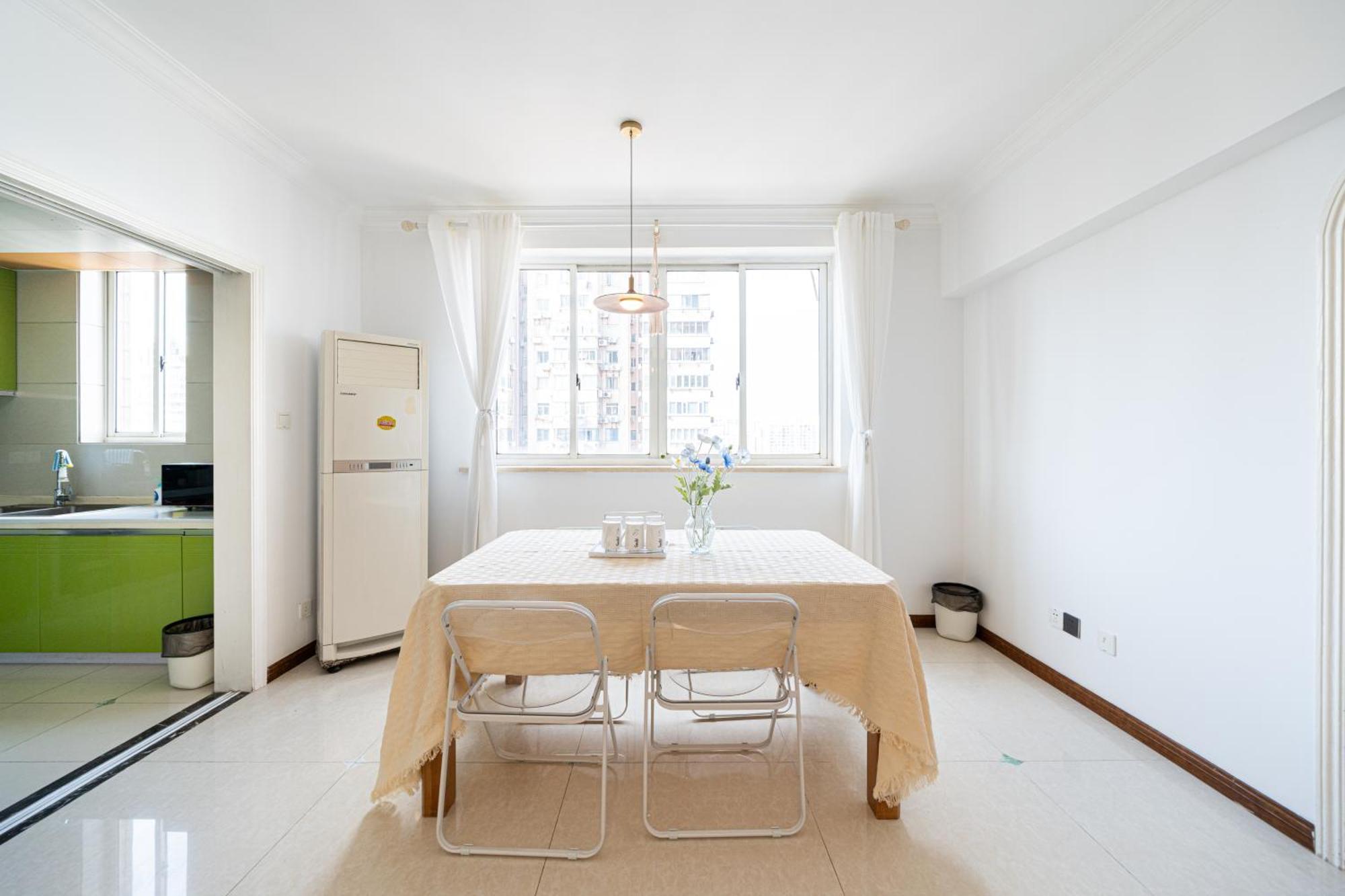 Zhiyuan-3 Bedrooms 1 Bathroom,near People's Square Apartamento
