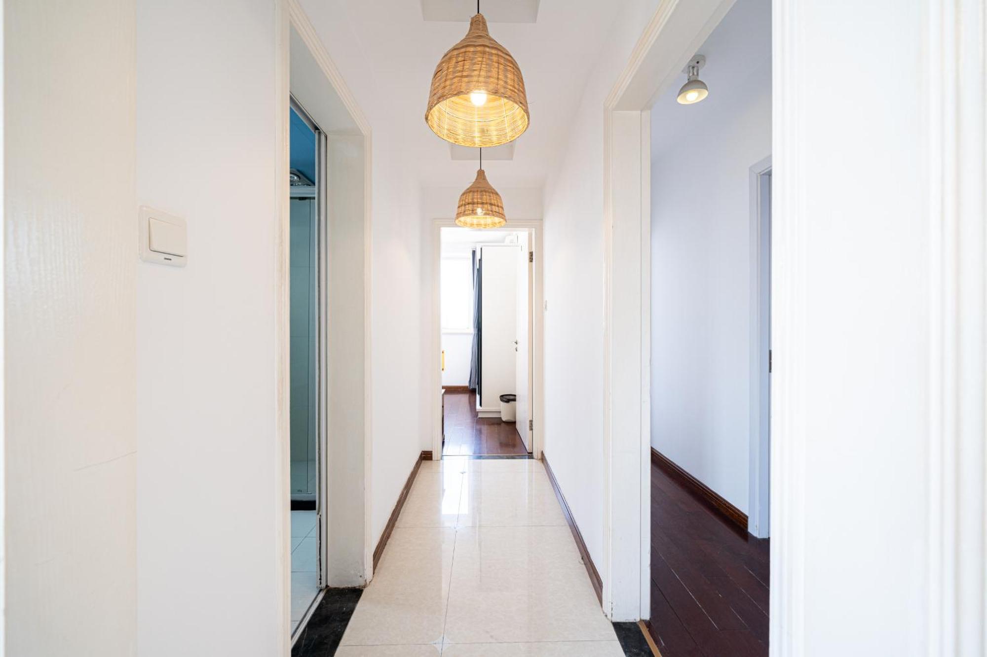 Zhiyuan-3 Bedrooms 1 Bathroom,near People's Square Apartamento Xangai